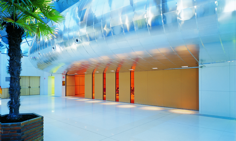 338 n Movable insulated walls 1c
